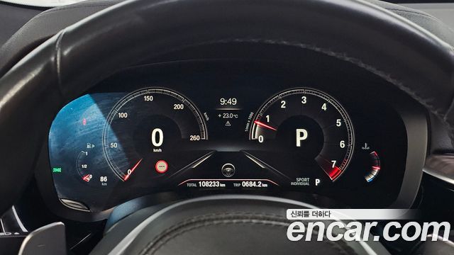 BMW Gran Turismo 2019 — photo 8