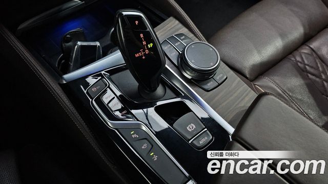 BMW Gran Turismo 2019 — photo 9