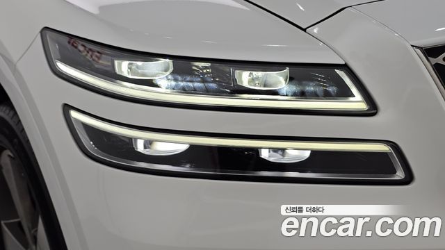 Genesis GV80 2023 — photo 8