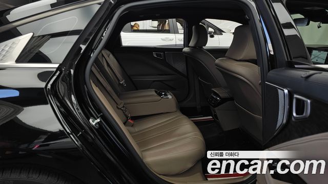 Kia K8 2022 — photo 18