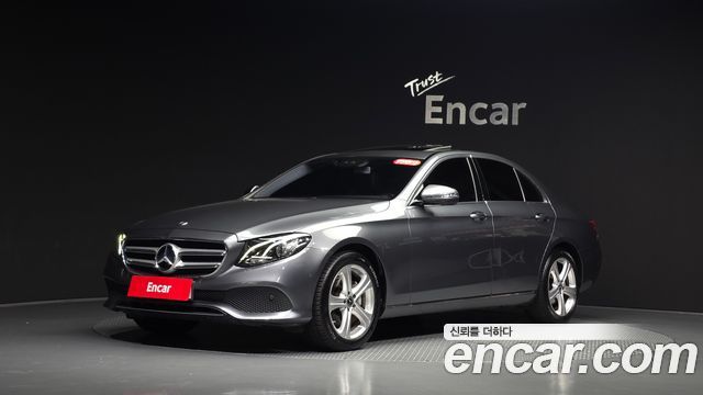 Mercedes-Benz E-Class 2018 — photo 29