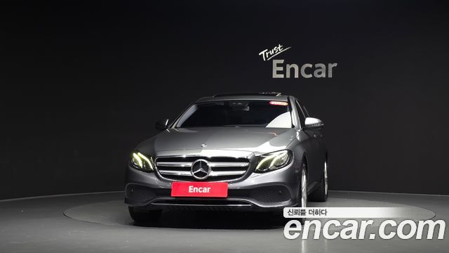 Mercedes-Benz E-Class 2018 — photo 3
