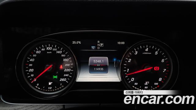 Mercedes-Benz E-Class 2018 — photo 11