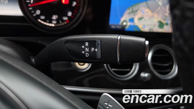 Mercedes-Benz E-Class 2018 — photo 12
