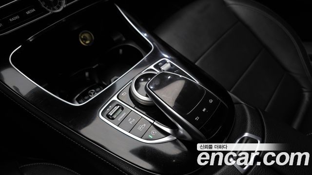 Mercedes-Benz E-Class 2018 — photo 23