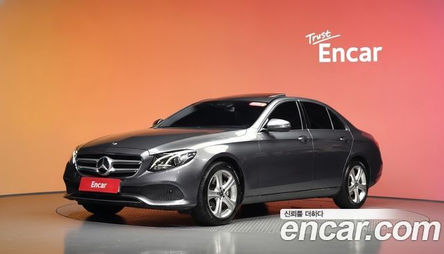 Mercedes-Benz E-Class 2018 — photo 1