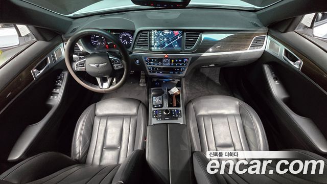 Genesis G80 2018 — photo 10