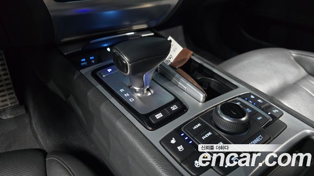 Genesis G80 2018 — photo 12