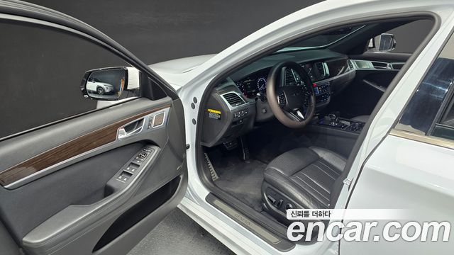 Genesis G80 2018 — photo 17