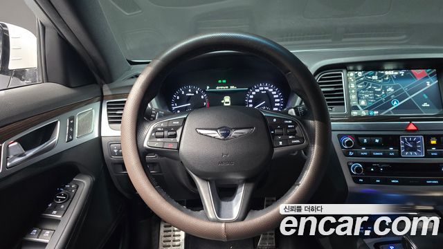 Genesis G80 2018 — photo 19