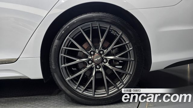 Genesis G80 2018 — photo 7