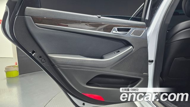 Genesis G80 2018 — photo 15