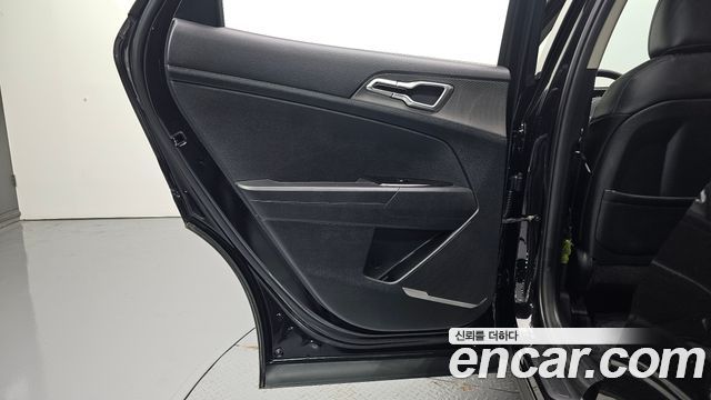 Kia Sportage 2022 — photo 15