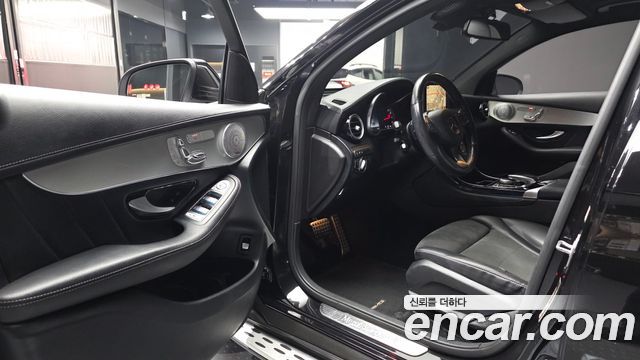 Mercedes-Benz GLC-Class 2019 — photo 13