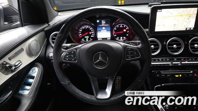 Mercedes-Benz GLC-Class 2019 — photo 19