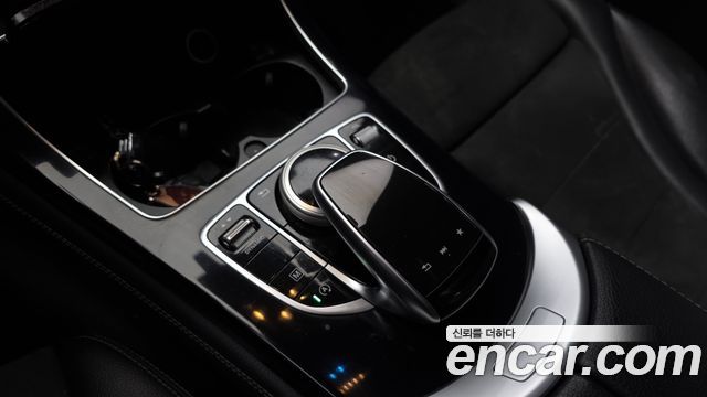 Mercedes-Benz GLC-Class 2019 — photo 25