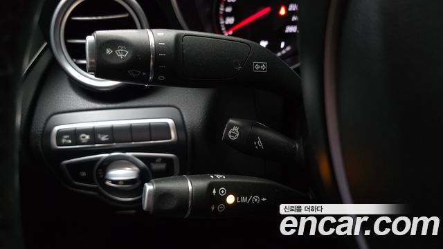 Mercedes-Benz GLC-Class 2019 — photo 28