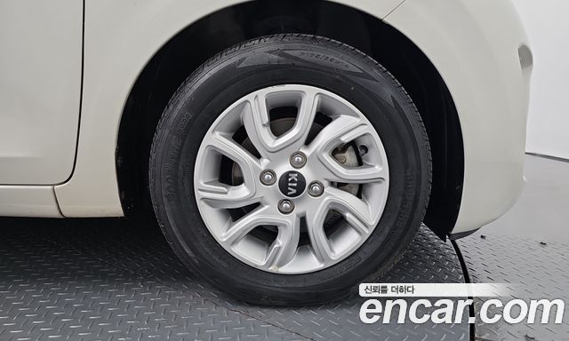 Kia morning 2018 — photo 7