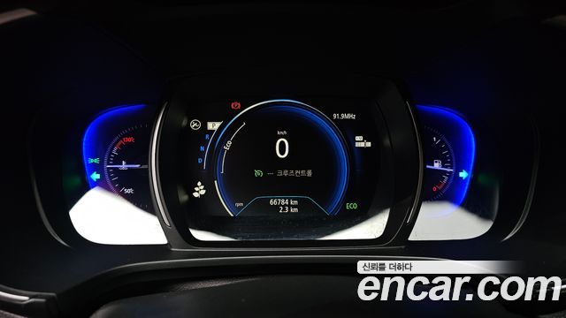 Renault Korea QM6 2021 — photo 11