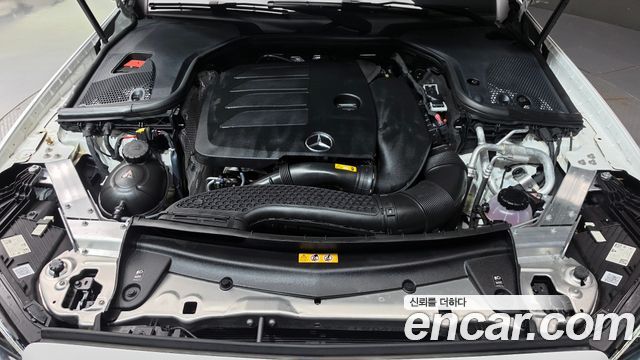 Mercedes-Benz E-Class 2022 — photo 6