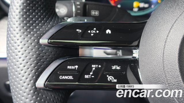 Mercedes-Benz E-Class 2022 — photo 22