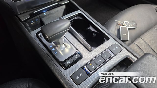 Genesis G80 2018 — photo 9