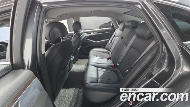 Genesis G80 2018 — photo 16