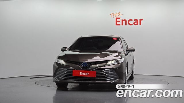 Toyota Camry 2019 — photo 3