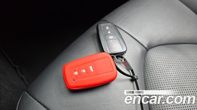 Toyota Camry 2019 — photo 16