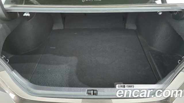 Toyota Camry 2019 — photo 17