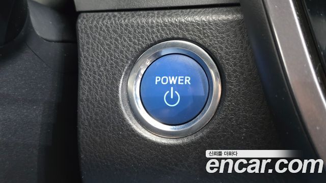 Toyota Camry 2019 — photo 20