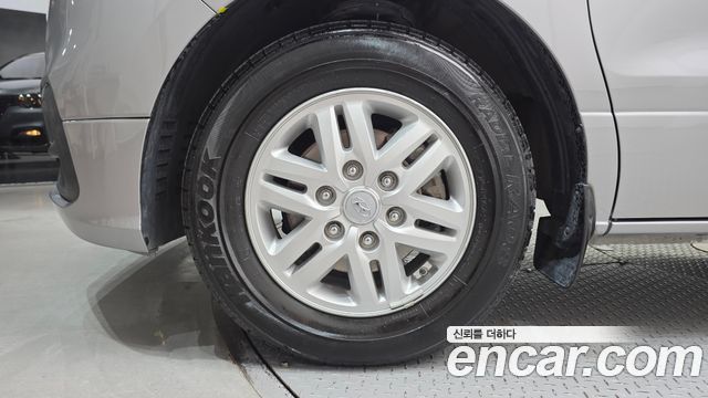 Hyundai Starex 2019 — photo 5