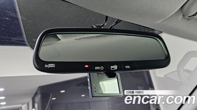 Hyundai Starex 2019 — photo 19