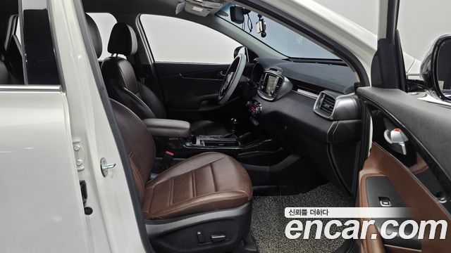 Kia Sorento 2016 — photo 12