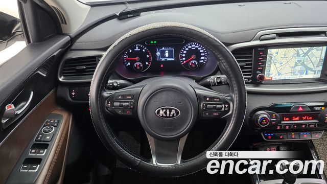Kia Sorento 2016 — photo 13