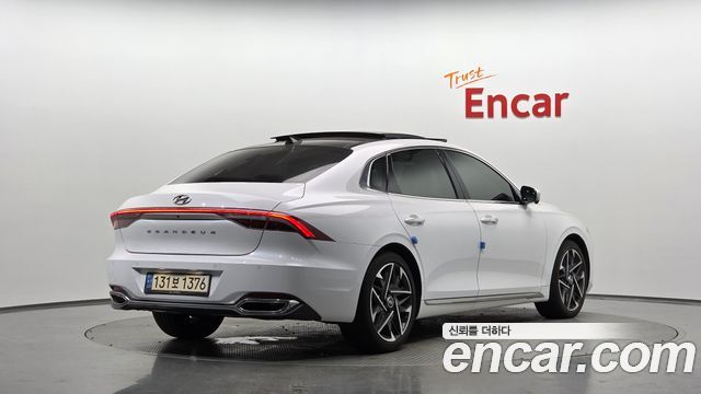 Hyundai Grandeur 2023 — photo 2