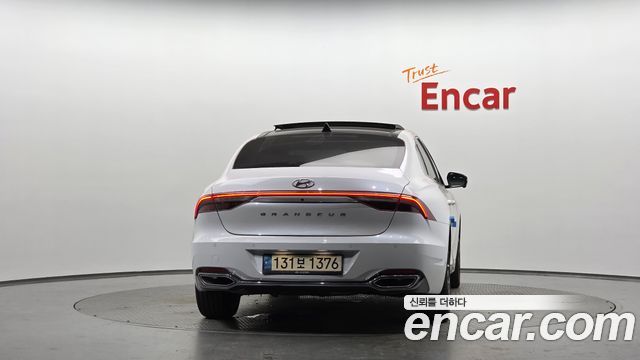Hyundai Grandeur 2023 — photo 4