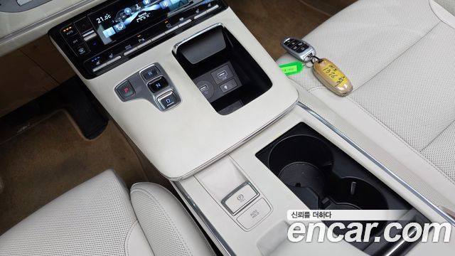 Hyundai Grandeur 2023 — photo 12