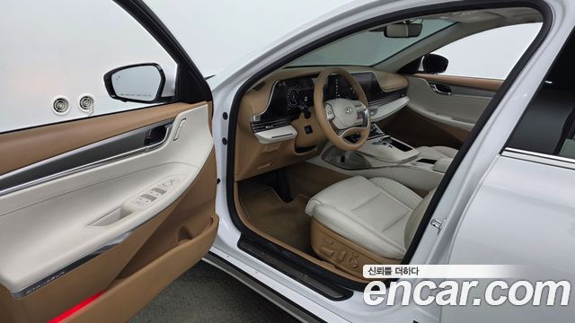 Hyundai Grandeur 2023 — photo 13