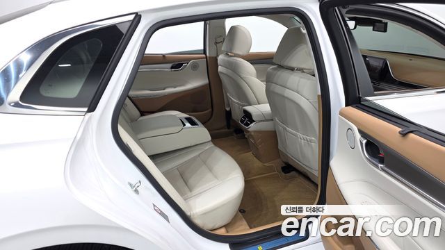 Hyundai Grandeur 2023 — photo 18