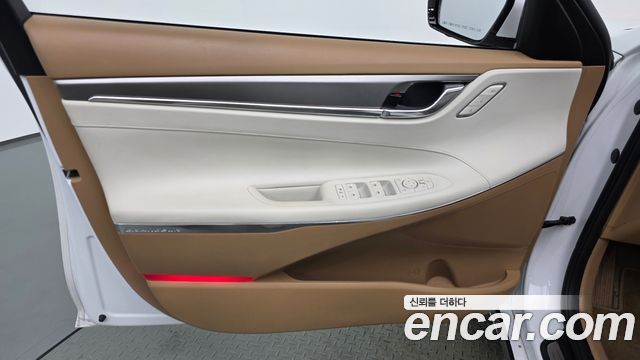 Hyundai Grandeur 2023 — photo 14