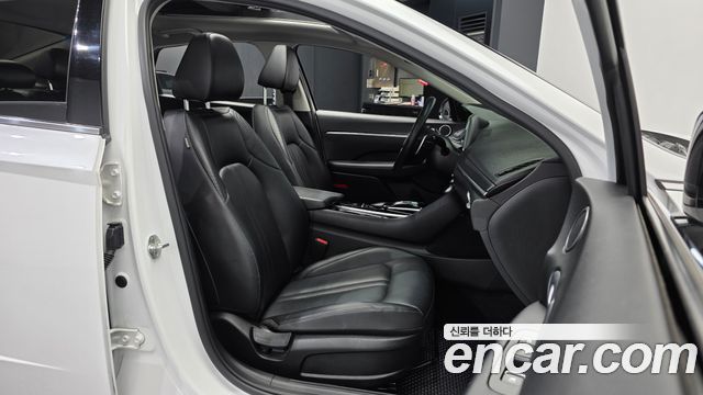 Hyundai Sonata 2020 — photo 17