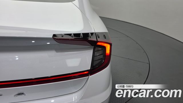 Hyundai Sonata 2020 — photo 9