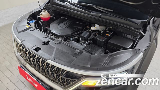 Kia Canival 2023 — photo 6