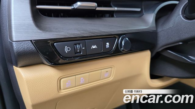 Kia Canival 2023 — photo 24
