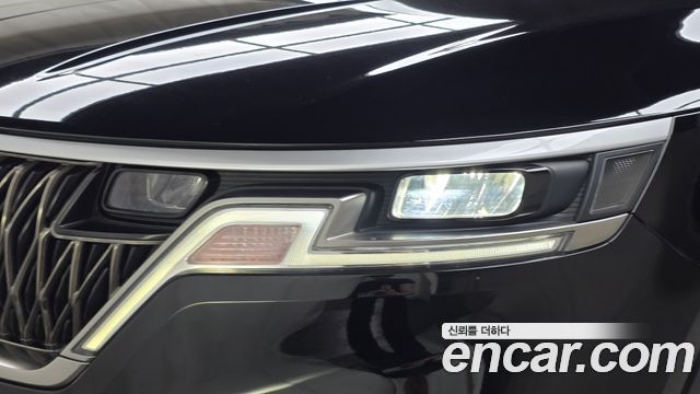 Kia Canival 2023 — photo 8