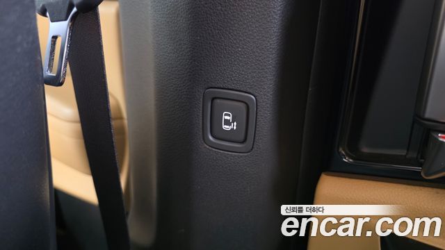 Kia Canival 2023 — photo 28