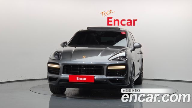 Porsche Cayenne 2022 — photo 3