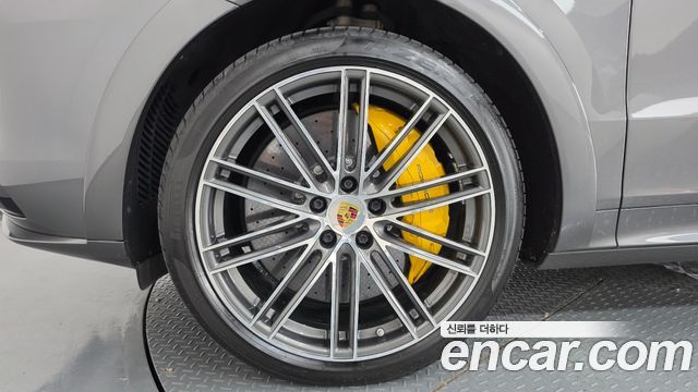 Porsche Cayenne 2022 — photo 5