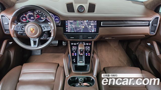 Porsche Cayenne 2022 — photo 10